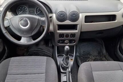 Dacia Logan 200.000 km 3.900 &euro; Berlin 10119