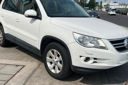 VW Tiguan 266.000 km 4.900 &euro; Berlin 12057