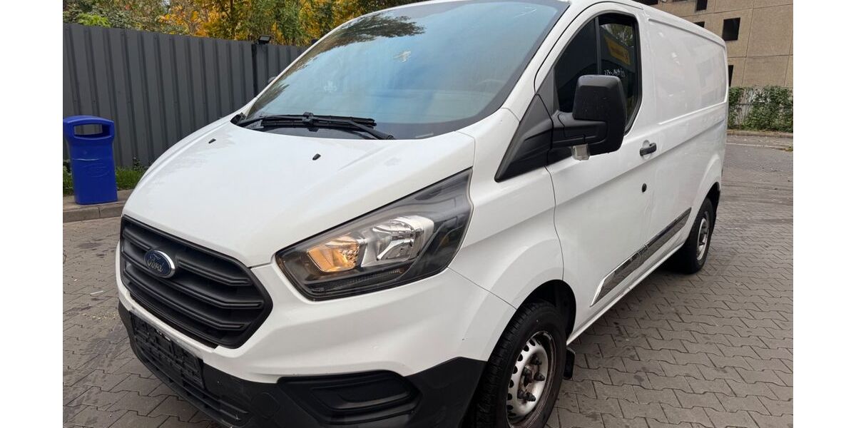 Ford Transit Custom 89.000 km 10.499 &euro; Berlin 13055