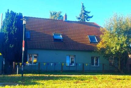EFH im Grünen mit Anschluss an Berlin: EFH+2.400qm Grundstück in 16515 OranienburgOT Wensickendorf
