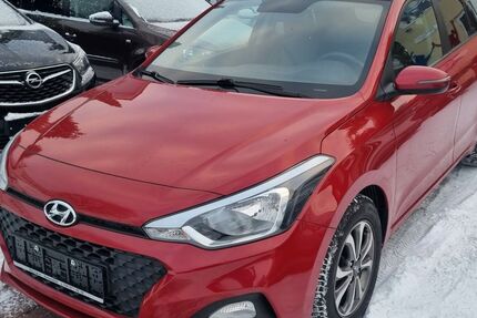 Hyundai i20 123.288 km 8.200 &euro; Berlin 12489