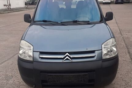 Citroen Berlingo 124.900 km 3.998 € Oranienburg 16515