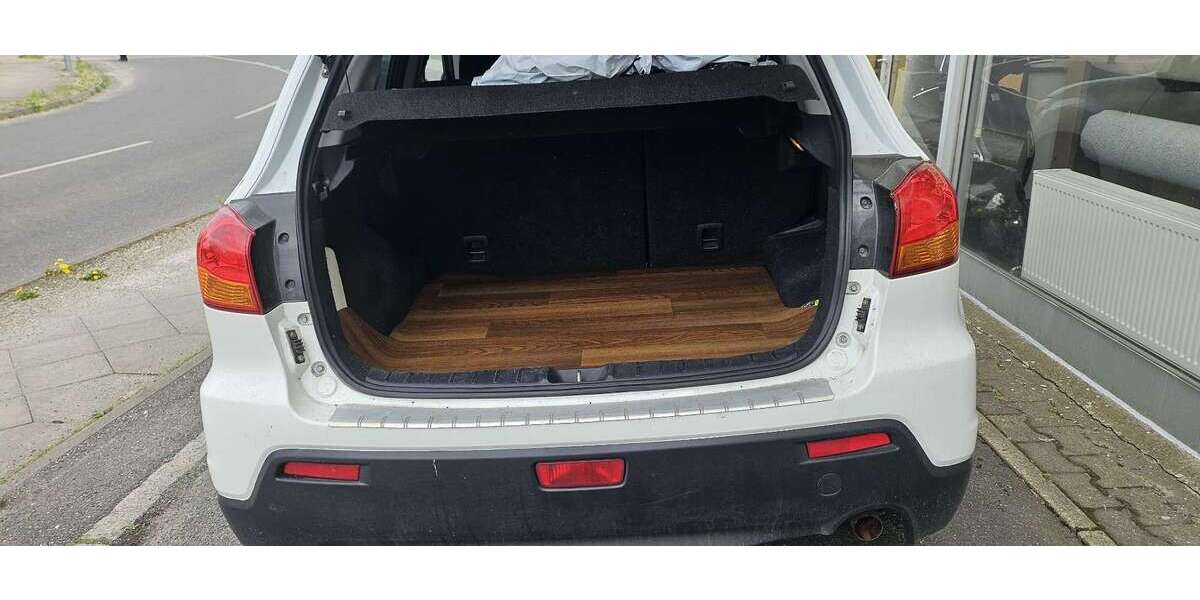 Mitsubishi ASX 204.000 km 4.100 &euro; Berlin 13585