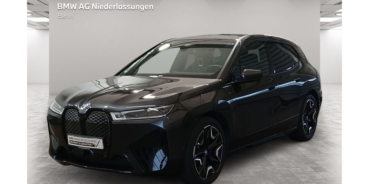 BMW iX 38.622 km 41.400 &euro; Berlin 14057