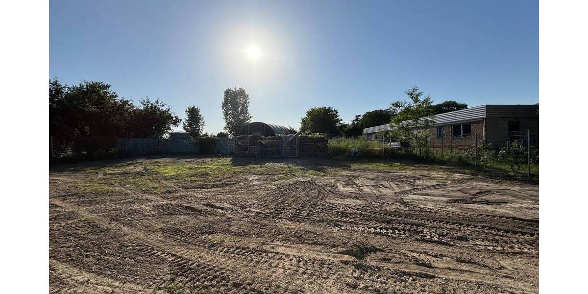 Baugrundstück in Bernau-Schmetzdorf über 570m². baufertig mit Zaun zimmer