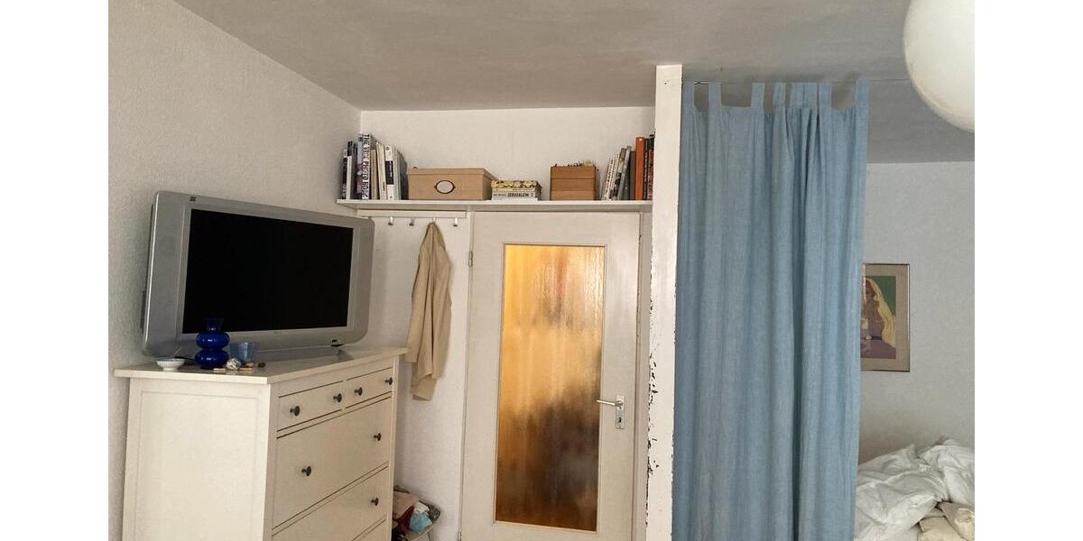Etagenwohnung Berlin Neukölln - 1 Zimmer, 42 m&sup2;, 50&euro; | Angebot:25932764