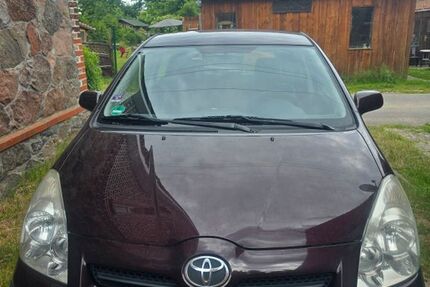 Toyota Corolla Verso 184.000 km 5.900 &euro; Berlin 12681