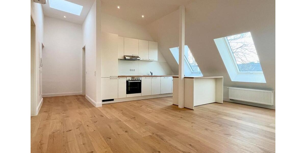 Dachgeschoßwohnung Berlin Treptow-Köpenick - 3 Zimmer, 87 m&sup2;, 1.820&euro; | Angebot:26014441