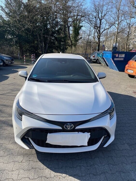 Toyota Corolla 38.500 km 20.500 € Berlin 10178