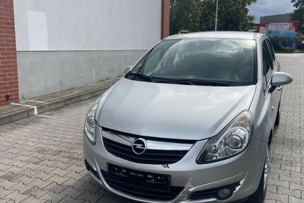 Opel Corsa 172.426 km 1.999 € Berlin 12107