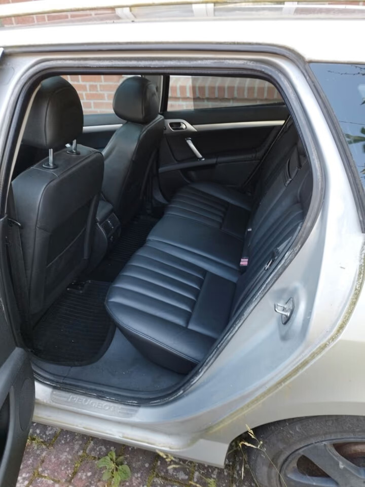 Peugeot 407 231.500 km 2.450 € Berlin 10178