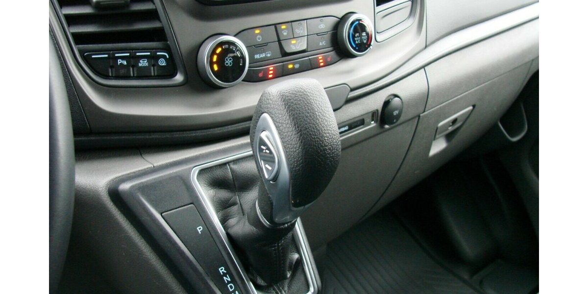 Ford Transit Custom Titanium 320 L2 H2 Behindertengerec 46.628 km 39.990 &euro; Falkensee 14612