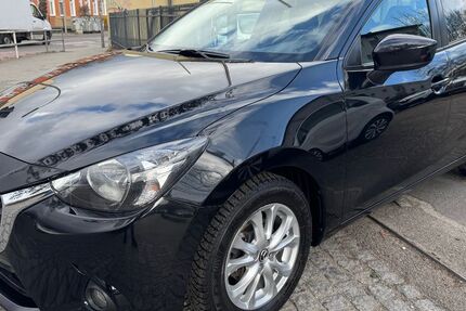 Mazda 2 100.000 km 8.990 &euro; Berlin - Tempelhof 12107