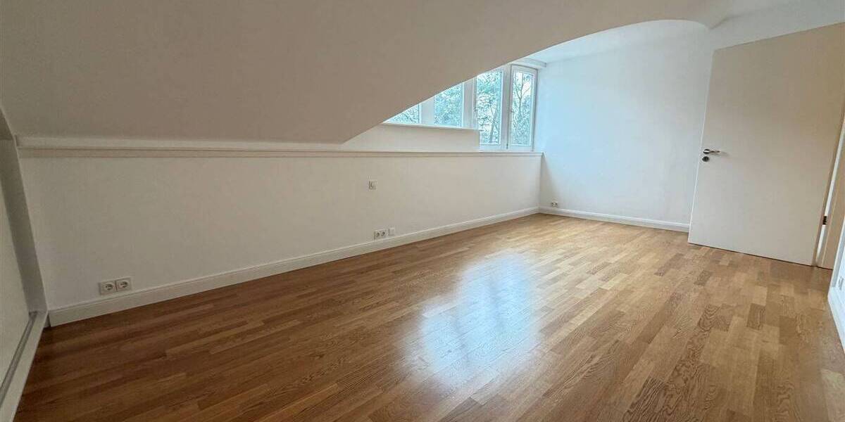 Etagenwohnung Berlin Schmargendorf - 2 Zimmer, 83 m&sup2;, 709.000&euro; | Angebot:26207228