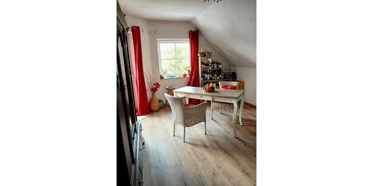 Dachgeschoßwohnung Berlin Marzahn-Hellersdorf - 15 Zimmer, 70 m&sup2;, 550&euro; | Angebot:25855516