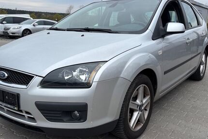 Ford Focus 90.000 km 1.999 &euro; Wildau 15745