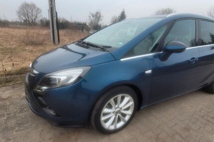 Opel Zafira 95.920 km 9.970 &euro; Berlin - Französische Buchholz 13127