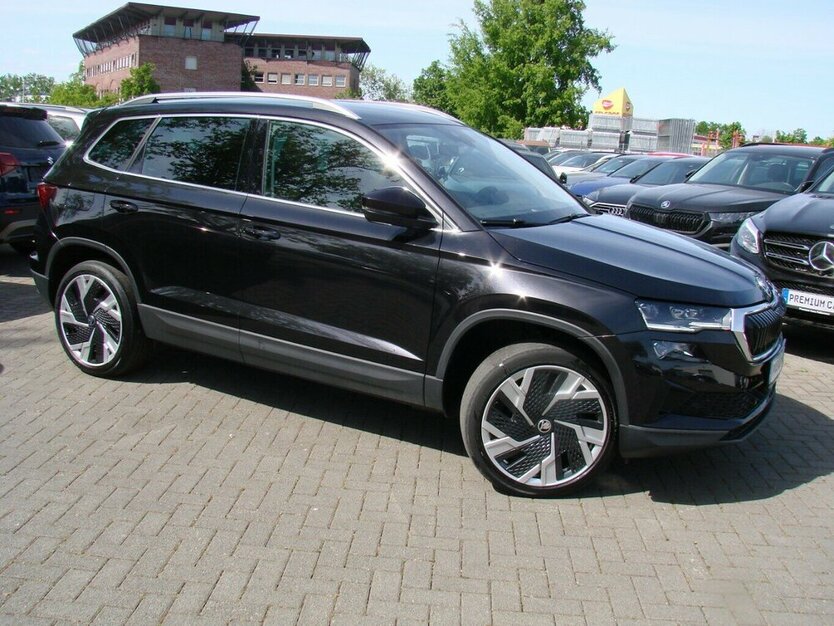 Skoda Karoq 2.0TDI Style 4x4 ACC Columbus Leder AHK 52.678 km 31.890 € Falkensee 14612