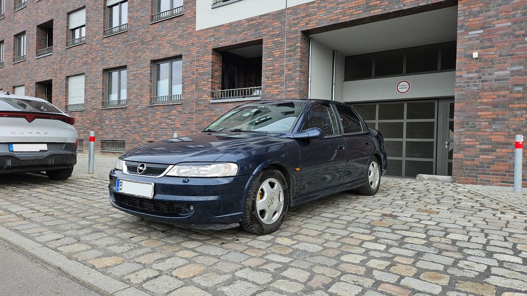 Opel Vectra 261.400 km 1.900 &euro; Berlin 10318