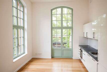 Wohnung Berlin Spandau - 2 Zimmer, 60 m&sup2;, 1.595&euro; | Angebot:26604576
