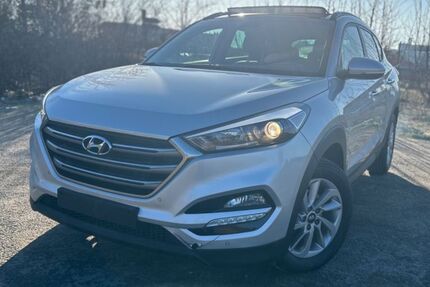 Hyundai TUCSON 195.000 km 10.300 &euro; Mittenwalde 15749