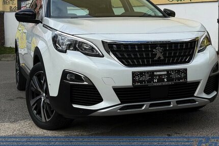 Peugeot 3008 Pano*F+R-Cam*Leder*Navi*Car-Play*E-Heck* 68.784 km 15.990 &euro; Berlin 13187