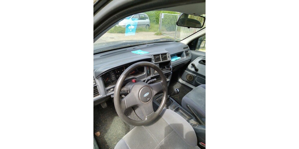 Ford Siera 96.000 km 2.000 &euro; Berlin 10178