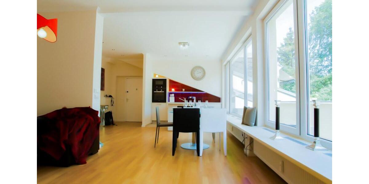 Dachgeschoßwohnung Berlin Charlottenburg-Wilmersdorf - 3 Zimmer, 140 m&sup2;, 2.000&euro; | Angebot:26589315