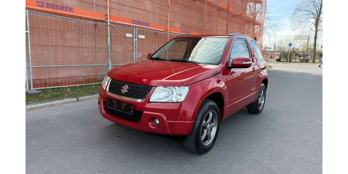 Suzuki Grand Vitara 83.000 km 8.999 &euro; Berlin 12057