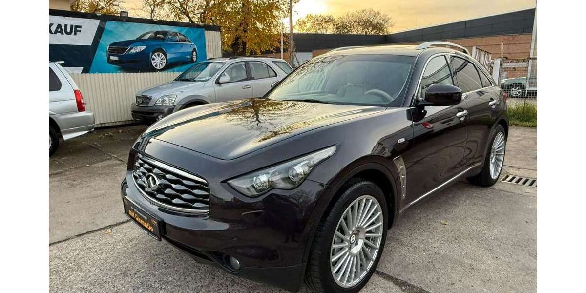 INFINITI FX 149.056 km 11.999 &euro; Berlin 13127