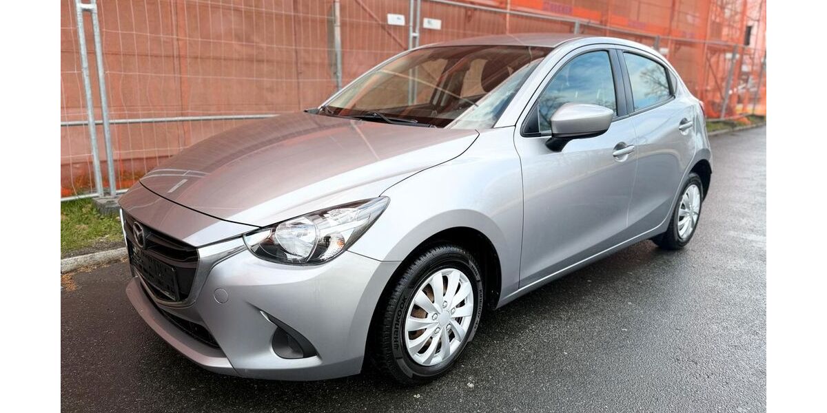 Mazda 2 145.000 km 5.499 &euro; Berlin 12057