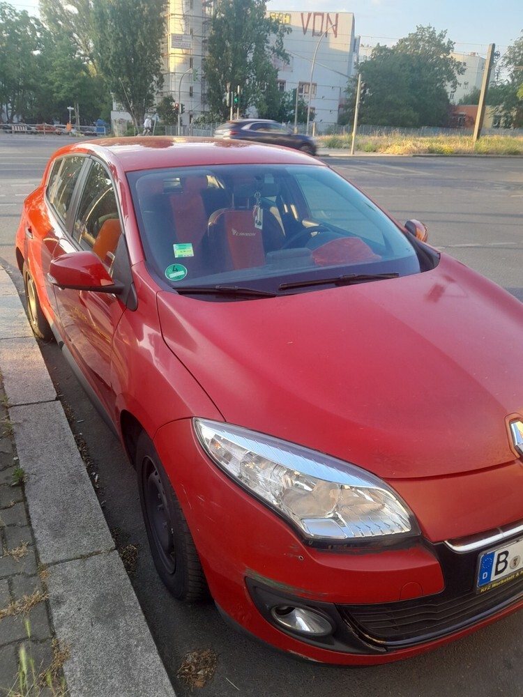 Renault Megane 54.500 km 4.950 € Berlin 10178