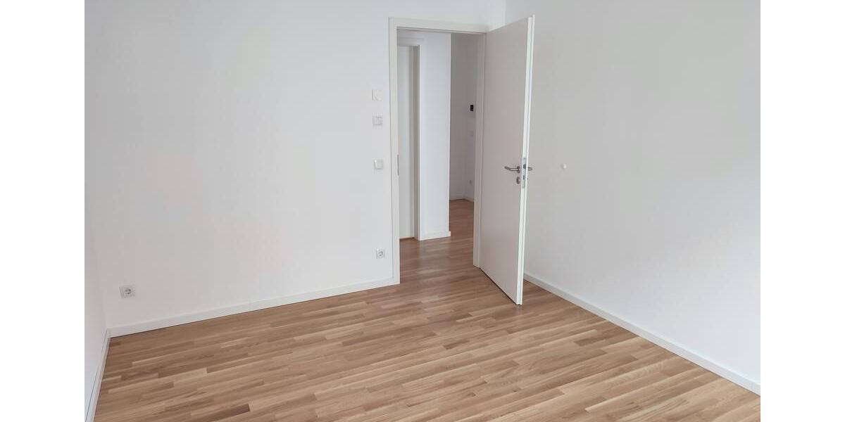 Etagenwohnung Potsdam Industriegelände - 2 Zimmer, 67 m&sup2;, 935&euro; | Angebot:25099662