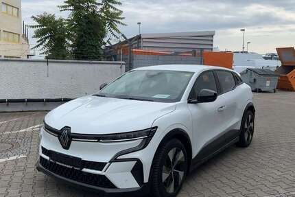 Renault Megane E-Tech 24.783 km 17.790 &euro; Berlin 12099
