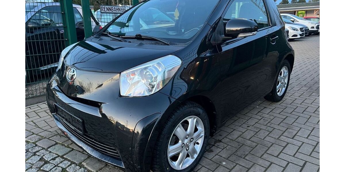 Toyota IQ 99.000 km 4.250 &euro; Berlin Weißensee-Pankow 13086