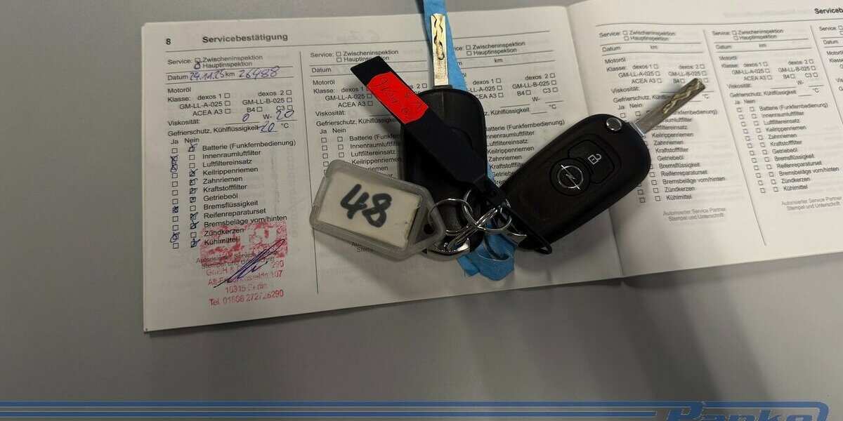 Opel Astra Selection*Tempo*SHZ*Ambiete*SR+WR* 36.084 km 8.890 &euro; Berlin 13187