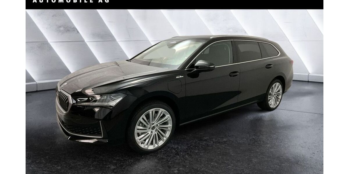 Skoda Superb 9.990 km 49.980 &euro; Berlin 12681