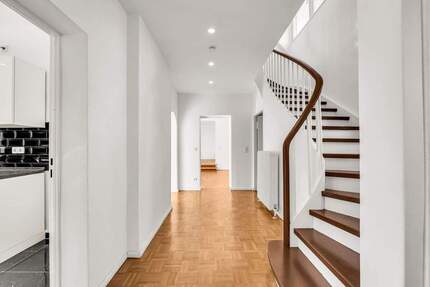 Haus Berlin Lichtenrade - 4 Zimmer, 141 m&sup2;, 2.700&euro; | Angebot:25778657