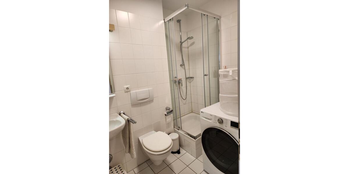 Etagenwohnung Berlin Charlottenburg-Wilmersdorf - 1 Zimmer, 41 m&sup2;, 1.200&euro; | Angebot:25421059