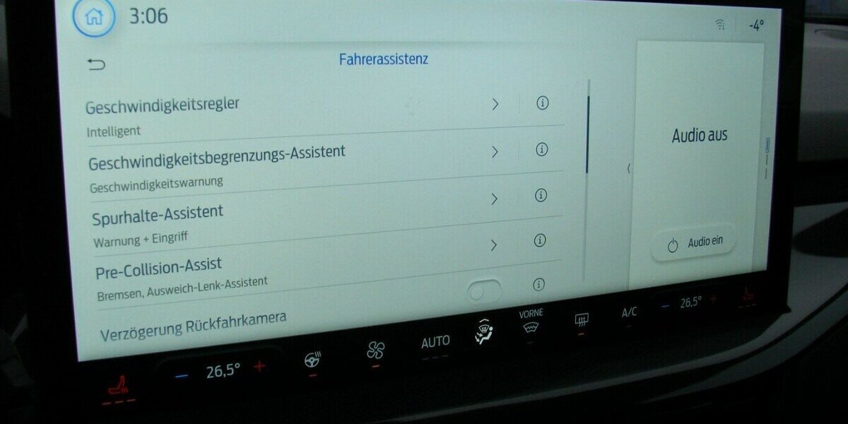 Ford Focus 1.5L TDCi ST-Line X ACC LED AHK HUD Bliss 12.043 km 24.980 &euro; Falkensee 14612