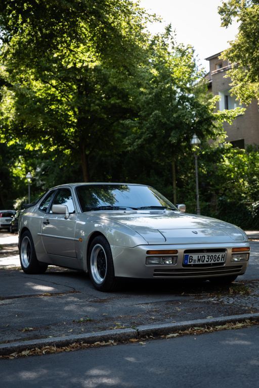 944