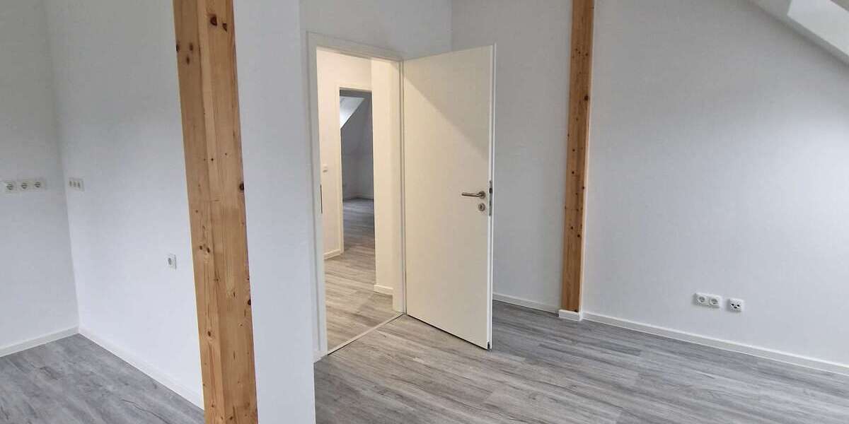 KERNSANIERTER WOHNTRAUM IM ZENTRUM VON WOLTERSDORF... 5 zimmer