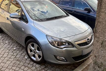 Opel Astra 94.000 km 3.990 &euro; Berlin 13187