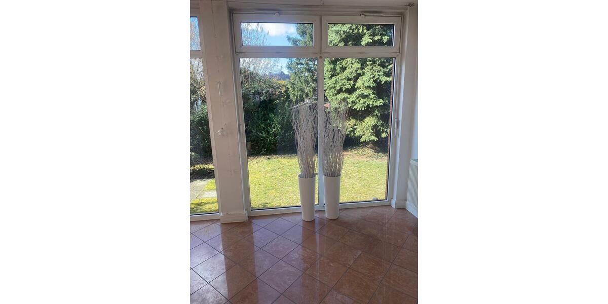 Etagenwohnung Berlin Marzahn-Hellersdorf - 2.5 Zimmer, 124 m&sup2;, 1.500&euro; | Angebot:25786652