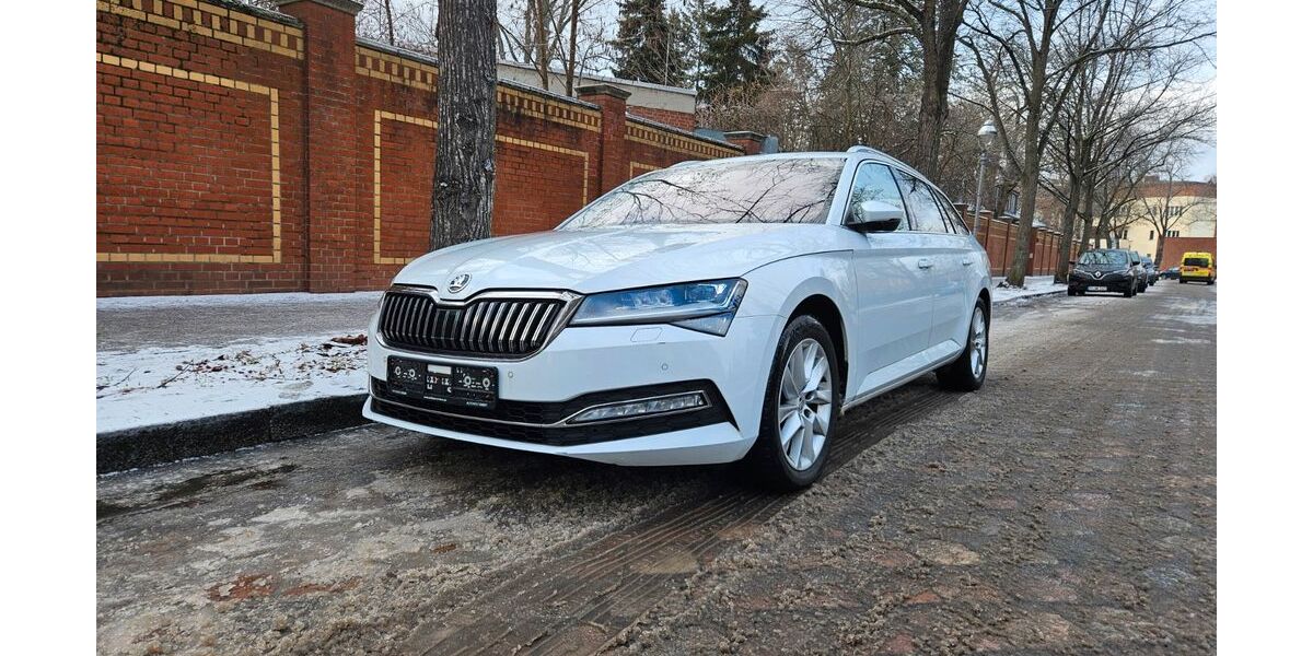 Skoda Superb 182.825 km 14.900 &euro; Berlin 12099