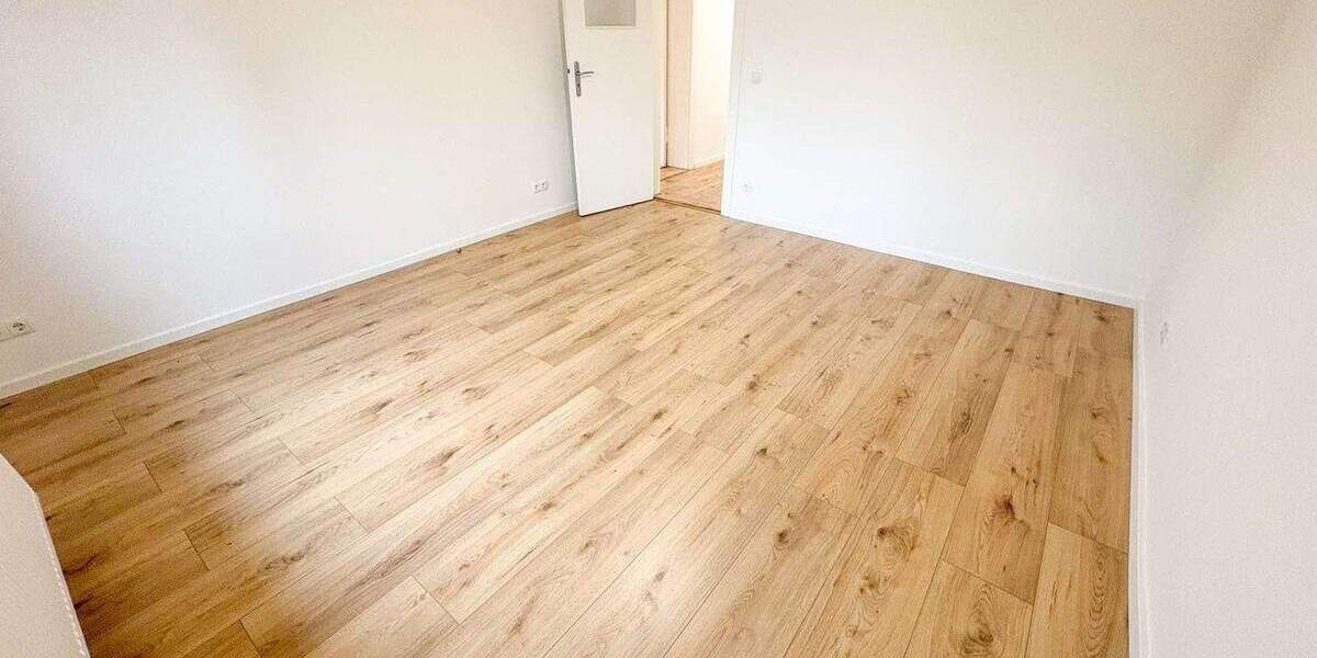 Etagenwohnung Berlin Borsigwalde - 3 Zimmer, 83 m&sup2;, 1.550&euro; | Angebot:24636618