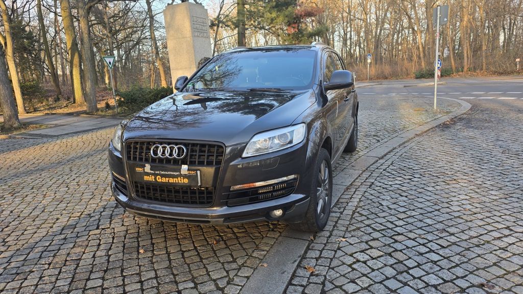 Audi Q7 179.000 km 11.900 &euro; Berlin 13409