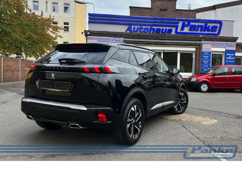 Peugeot 2008 GT 155 EAT8*Pano*LED*360°*TotWinkel*NAV* 36.726 km 20.990 € Berlin 13187