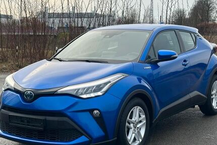Toyota C-HR 75.000 km 18.300 € Berlin 12099
