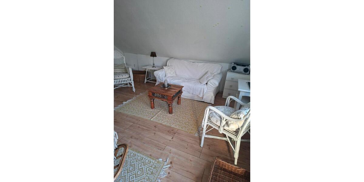 Dachgeschoßwohnung Falkensee - 1.5 Zimmer, 30 m&sup2;, 555&euro; | Angebot:26108360
